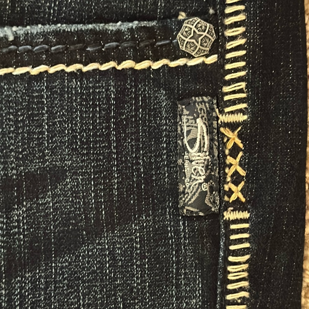 Silver Aiko Low Rise Boot Cut Indigo Wash Jeans sz 30x31 NWOT - Picture 10 of 13